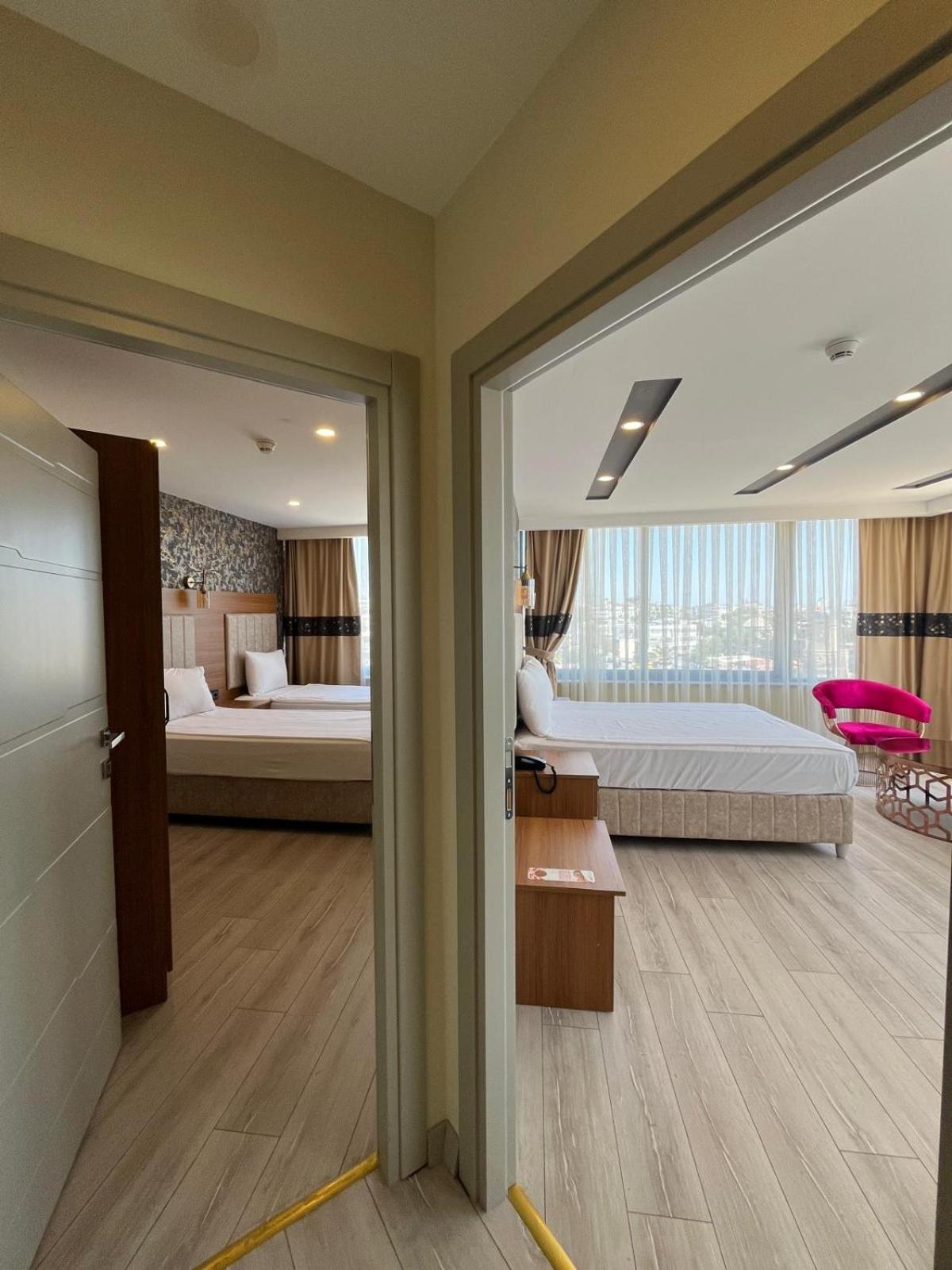 Golden Lux Hotel 안탈리아 외부 사진
