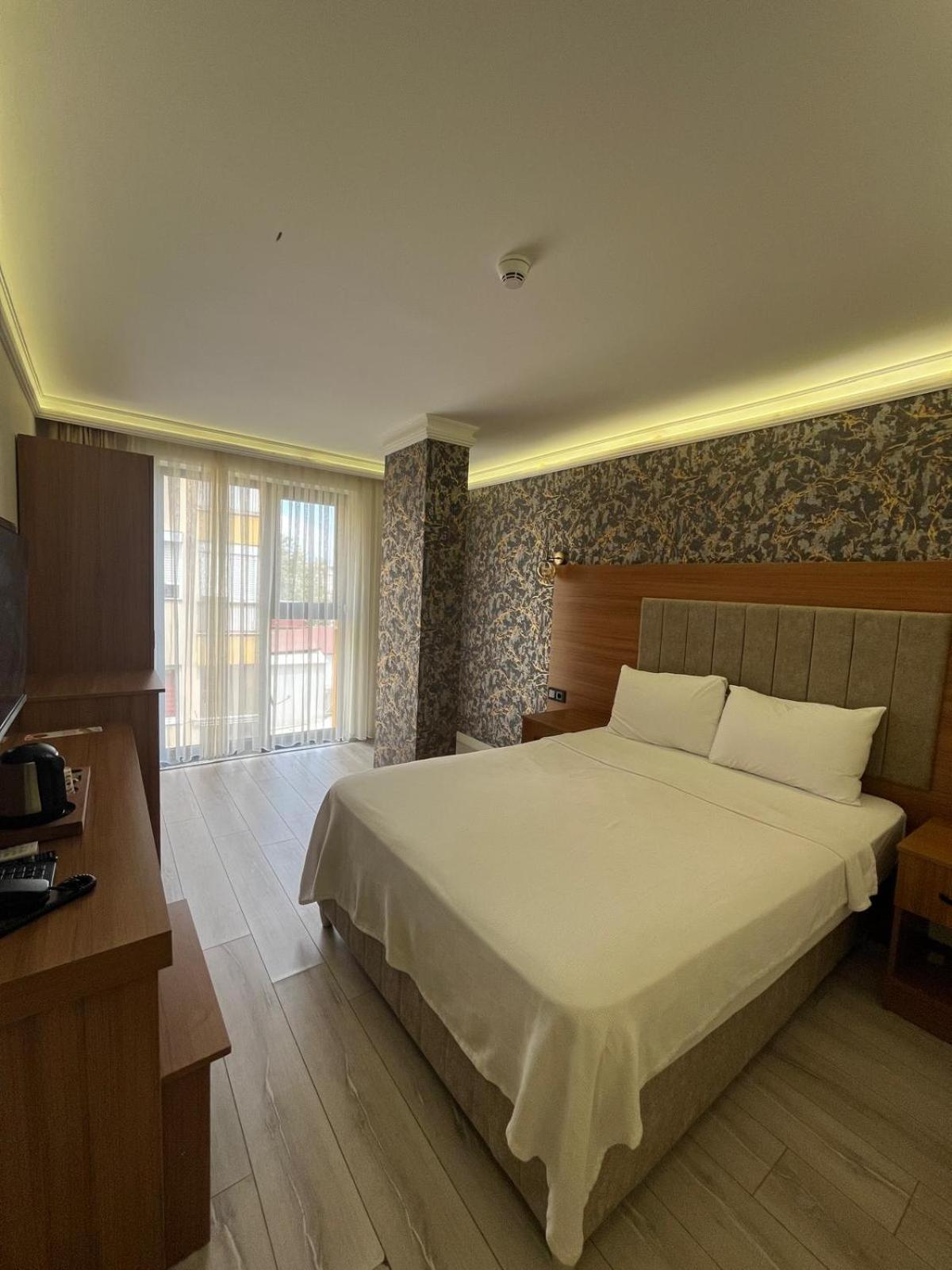 Golden Lux Hotel 안탈리아 외부 사진