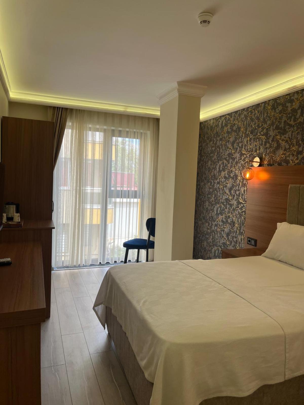 Golden Lux Hotel 안탈리아 외부 사진